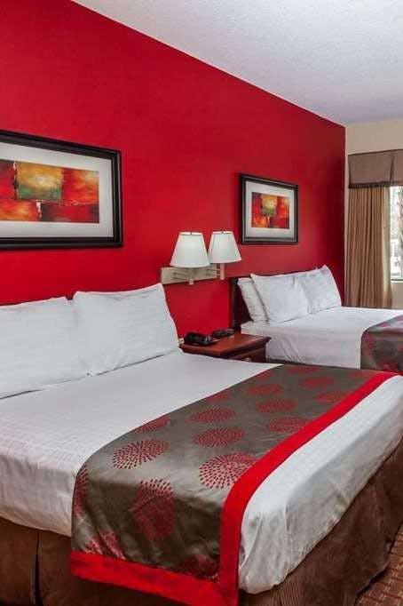 Hotel Ramada Locust Grove photo 2