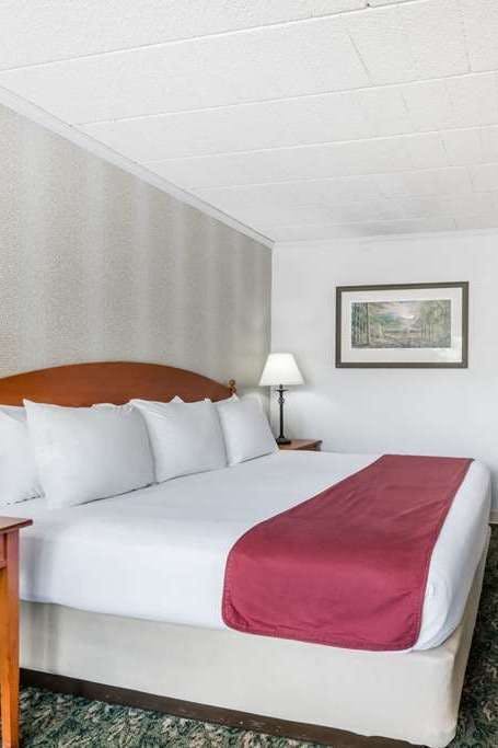 Hotel Ramada by Wyndham State College Hotel & Conference Center photo 1