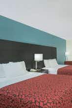Hotel Days Inn Raleigh Midtown photo 5