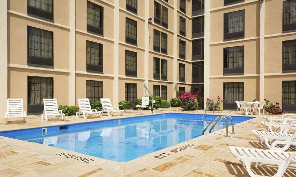 Days Inn by Wyndham Rome Downtown