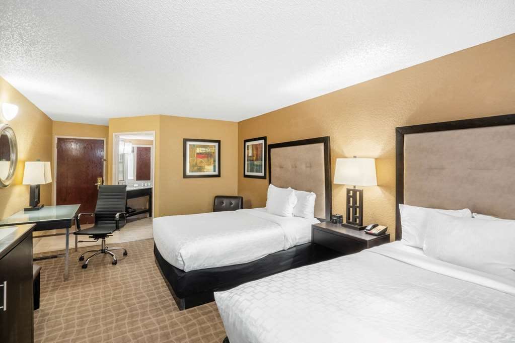 Hotel La Quinta Inn & Suites by Wyndham Hot Springs photo 5