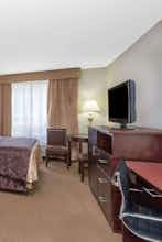Hotel Super 8 Innisfail photo 3