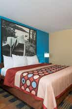 Hotel Super 8 by Wyndham Rochester Mayo Clinic Area photo 1