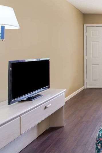 Hotel Super 8 by Wyndham Monticello photo 4