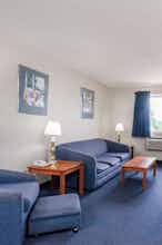 Hotel Super 8 by Wyndham Sidney NY photo 4