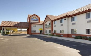 Days Inn by Wyndham Phoenix North