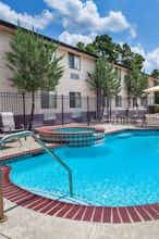 Hotel Super 8 Cleveland TX photo 5