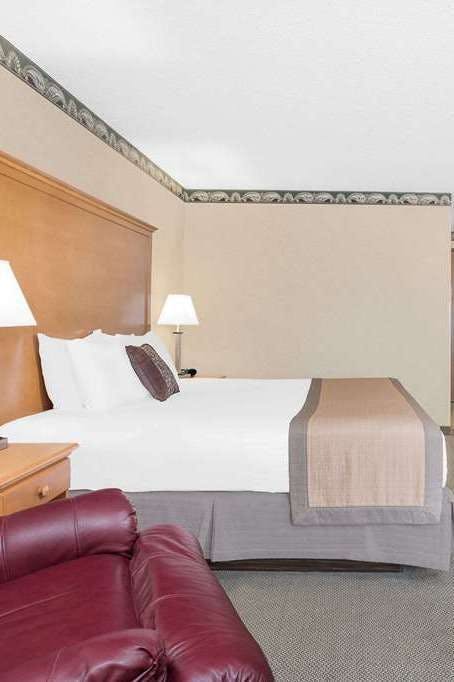 Hotel Ramada Waupaca photo 1