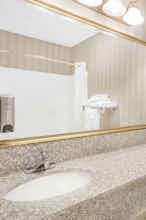 Hotel Ramada Waupaca photo 3