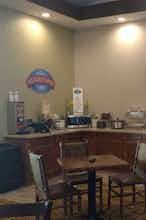 Hotel Baymont by Wyndham Oacoma photo 4