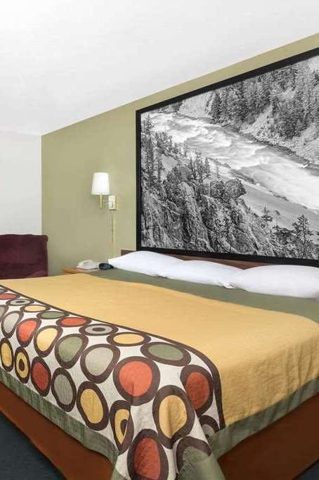 Hotel Super 8 by Wyndham Antigo photo 2