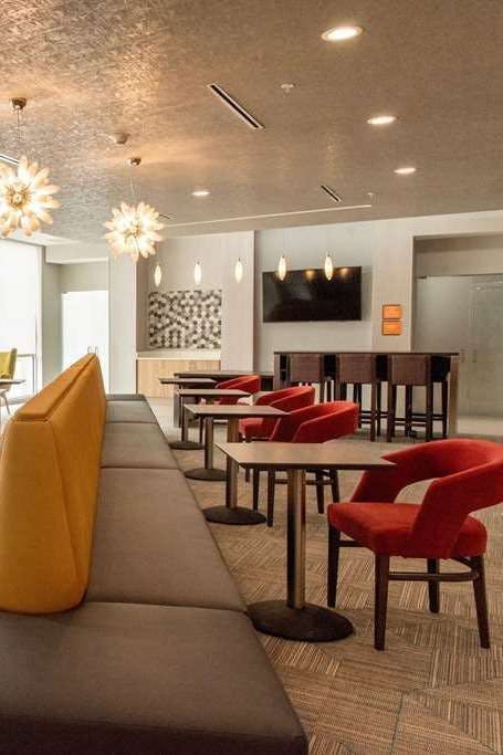 Hotel La Quinta by Wyndham Lake City photo 3