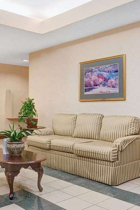 Hotel Days Inn Burlington East photo 4