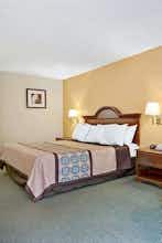 Hotel Days Inn Burlington East photo 1