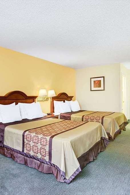 Hotel Days Inn Burlington East photo 2