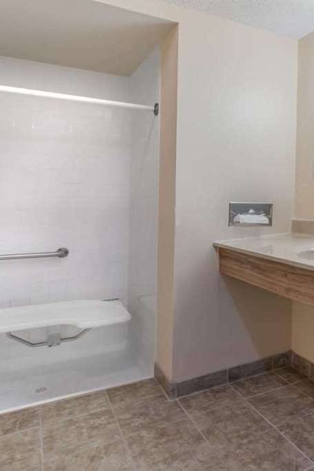 Hotel Super 8 by Wyndham Higginsville photo 3