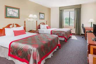 Hotel Ramada by Wyndham Columbia photo 5