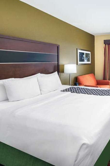 Hotel La Quinta Inn & Suites by Wyndham Oxford - Anniston photo 1