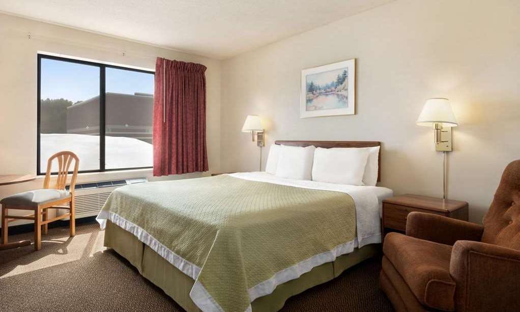 Days Inn Eagle River