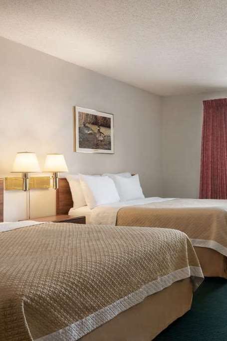 Hotel Days Inn Eagle River photo 1