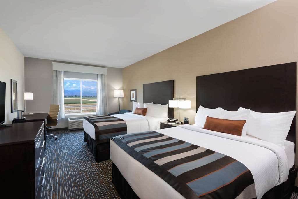 Hotel Wingate by Wyndham Loveland photo 3