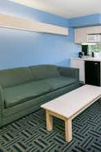 Hotel DI Suites Pryor photo 3