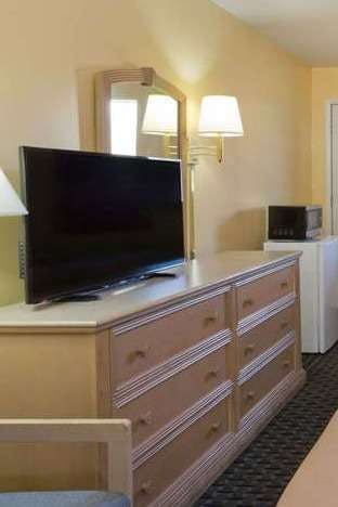 Hotel Super 8 by Wyndham Chipley photo 4