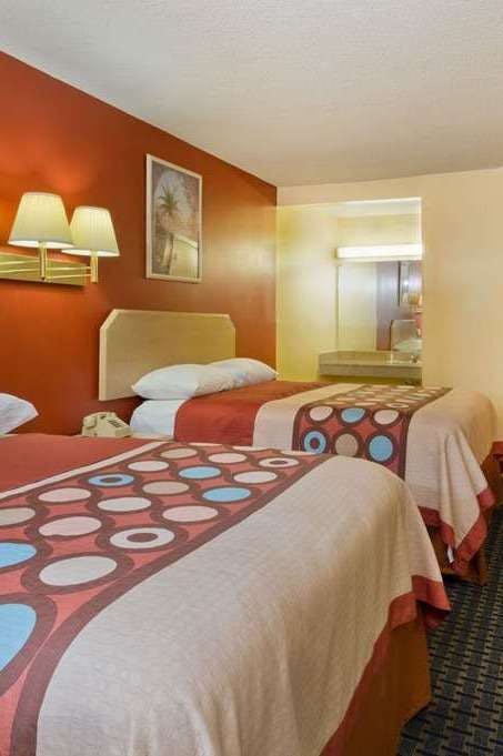 Hotel Super 8 by Wyndham Chipley photo 3