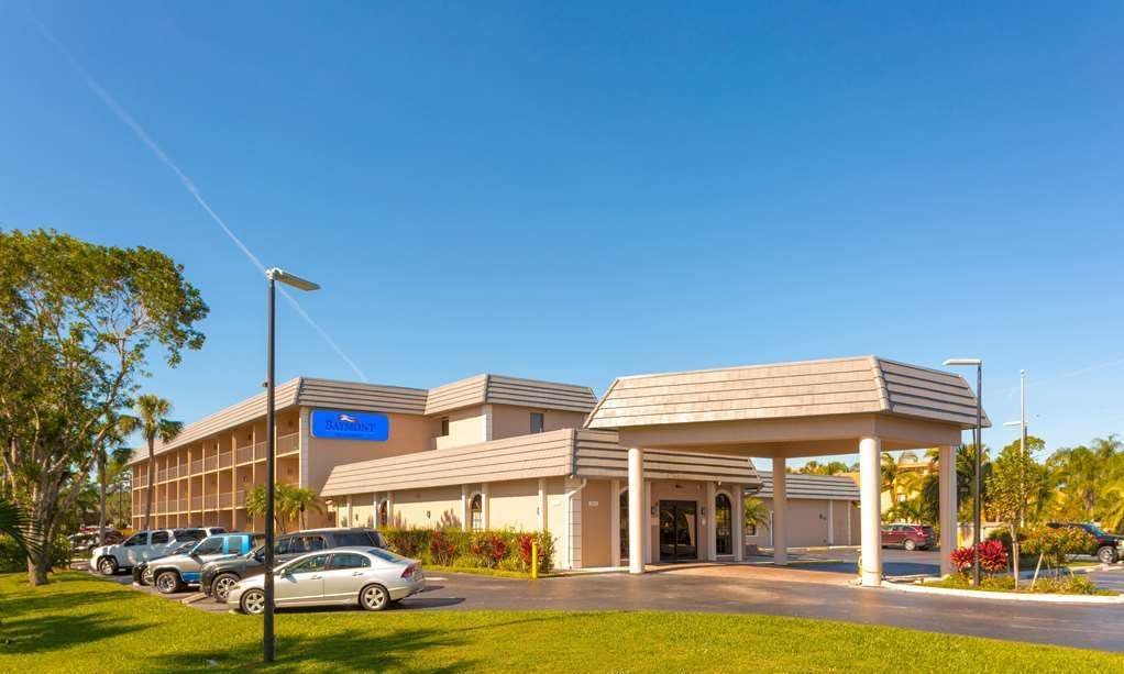 Baymont by Wyndham Bonita Springs Naples North