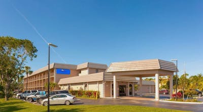 Baymont by Wyndham Bonita Springs Naples North