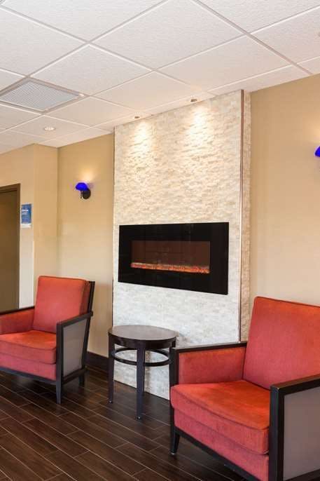 Hotel Baymont by Wyndham Bonita Springs Naples North photo 5