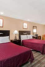 Hotel Travelodge by Wyndham San Diego SeaWorld photo 2