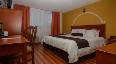 Howard Johnson by Wyndham Morelia Calle Real