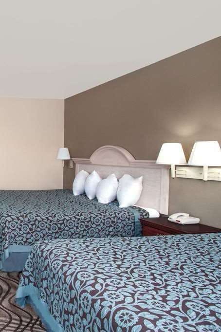 Hotel Days Inn by Wyndham Kerrville photo 2