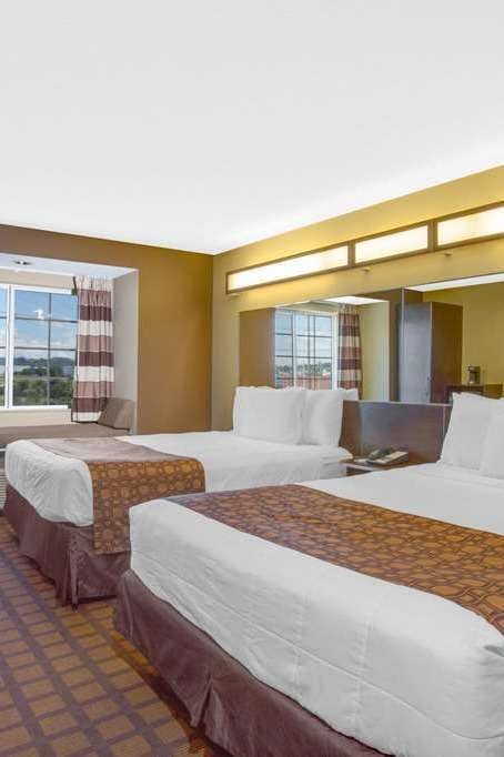 Hotel Microtel Inn & Suites by Wyndham Harrisonburg photo 2
