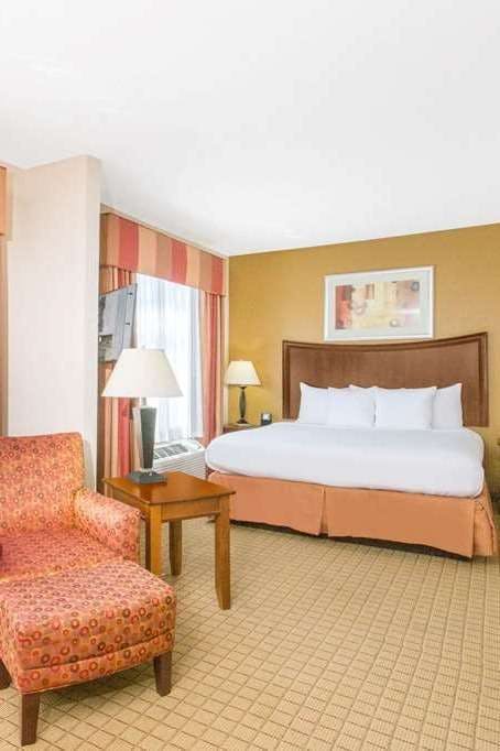 Hotel Wingate by Wyndham Savannah/Pooler photo 1