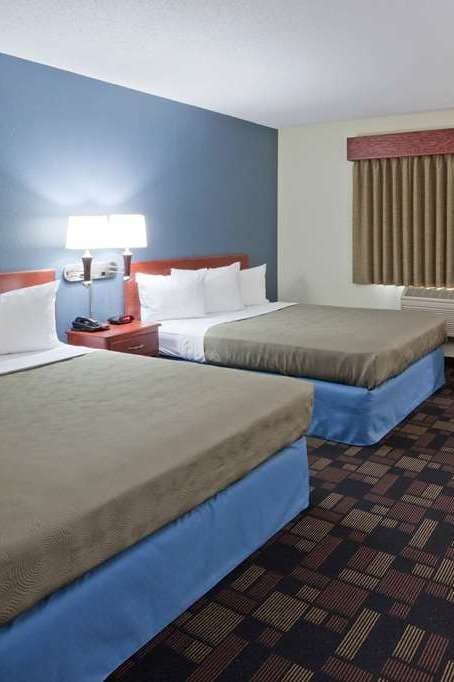 Hotel AmericInn Austin photo 2