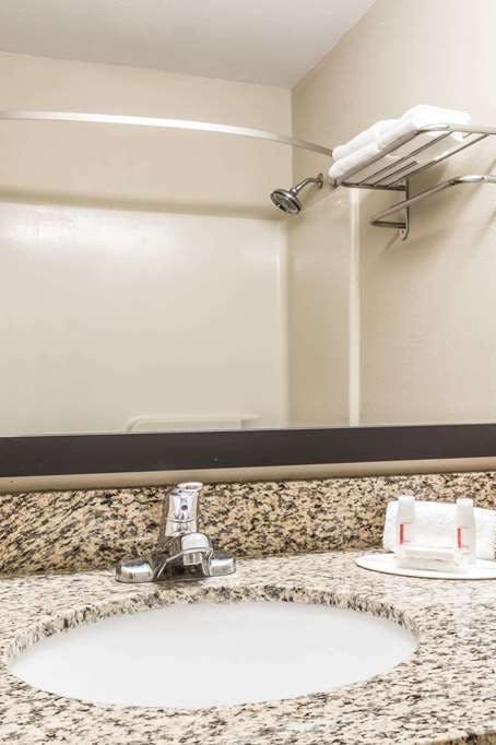 Hotel Super 8 by Wyndham LaGrande photo 3