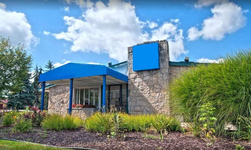 Travelodge by Wyndham Lansing