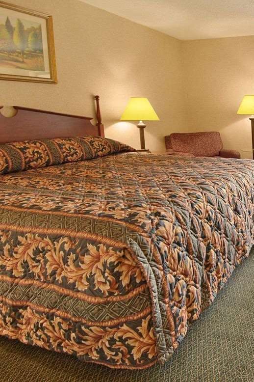 Hotel Baymont by Wyndham Corydon photo 1