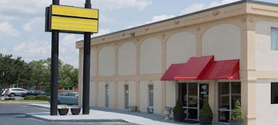 Super 8 Greensboro