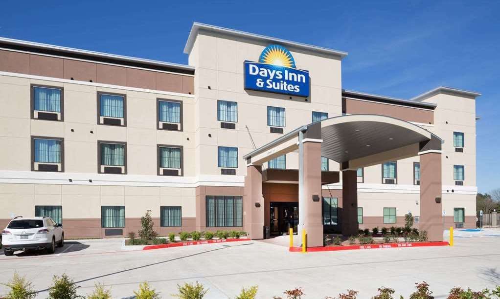 Days Inn & Suites by Wyndham Houston NW Cypress