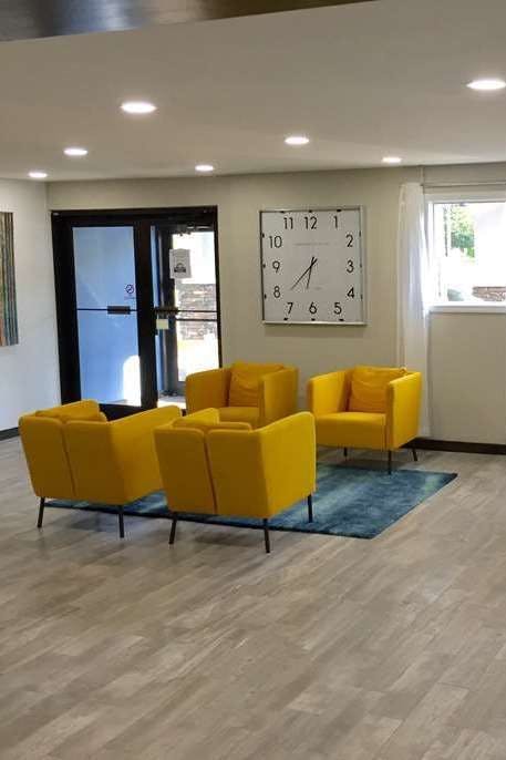 Hotel Days Inn & Suites by Wyndham Cincinnati North photo 3