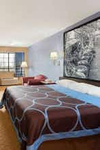 Hotel Super 8 by Wyndham San Antonio/Riverwalk Area photo 1
