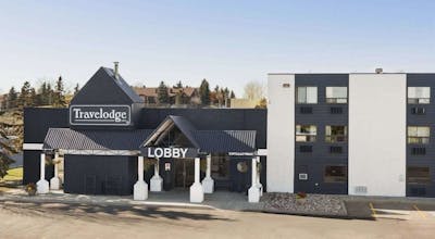 Travelodge by Wyndham Edmonton South