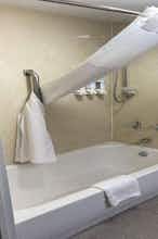 Hotel Baymont by Wyndham McAllen/Pharr photo 4