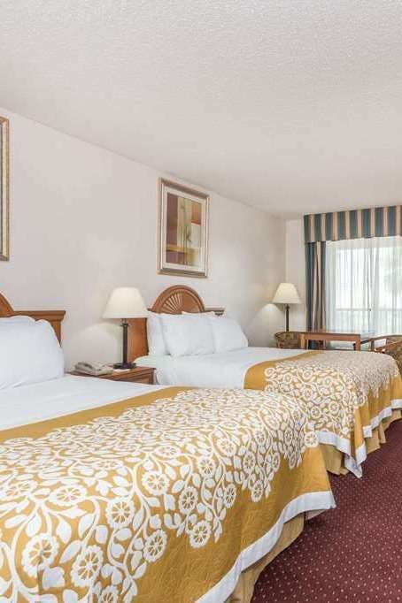 Hotel Days Inn by Wyndham Chiefland photo 2