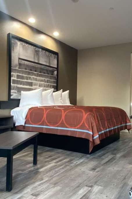 Hotel Super 8 by Wyndham Houston NW Beltway 8/West Rd photo 1