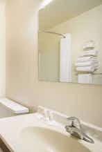 Hotel Super 8 Harlingen TX photo 4