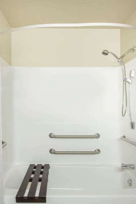 Hotel Super 8 by Wyndham Richlands/Claypool Hill Area photo 4